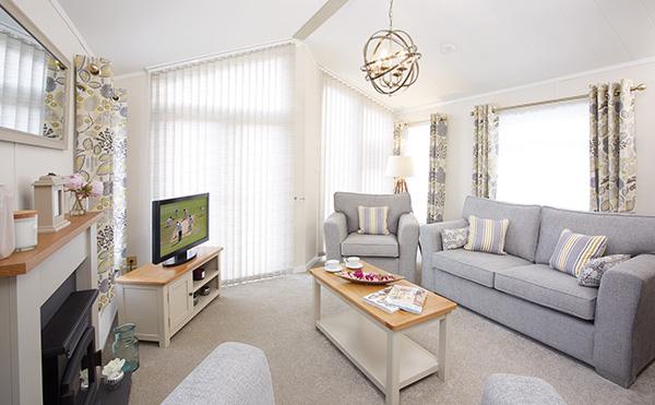 Chọn sofa cho phòng khách nhỏ hẹp giúp không gian thoáng đãng