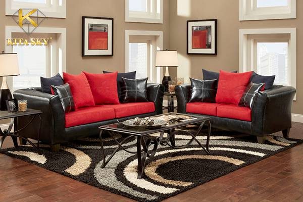 Sofa phối màu đen đỏ khiến không gian nổi bật hơn