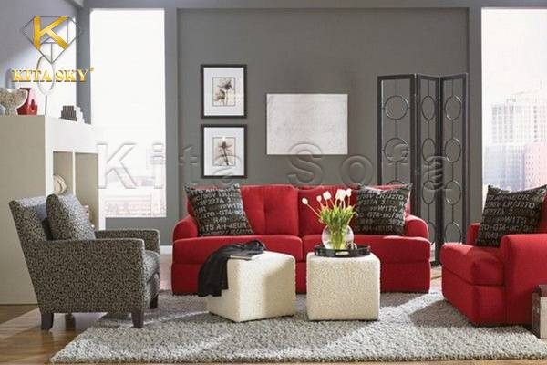 Sofa phòng khách màu đỏ khiến phòng ốc nổi bậc hơn